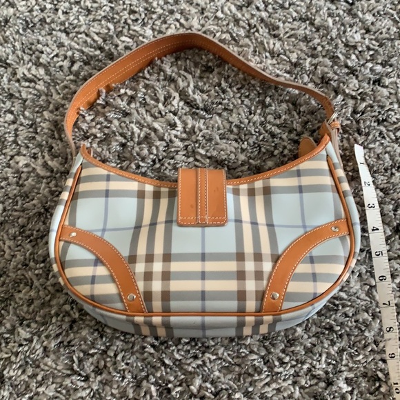 Burberry gorgeous bag π― authentic - Picture 2 of 12